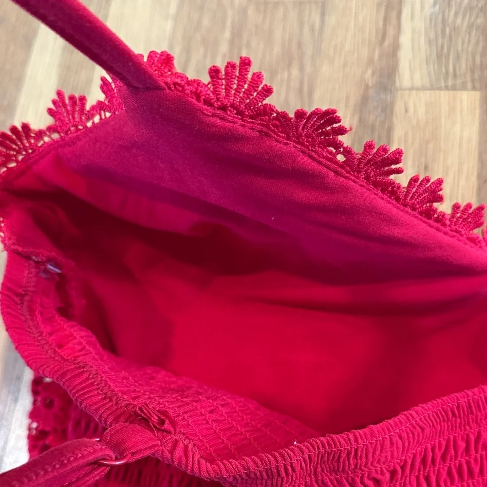 *last chance* No Boundaries | Women. Red Lace Cropped Tank Top - Picture 9 of 13